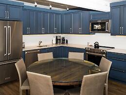 3 Bedroom Condo at Historic Lift 1A in Downtown Aspen