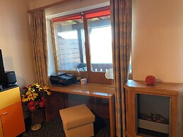 Cozy ans Spacious Apartment With Scenic Views