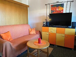 Cozy ans Spacious Apartment With Scenic Views