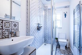 Kilmore House - 2 Bedroom Apartment - Tenby