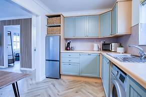 Kilmore House - 2 Bedroom Apartment - Tenby