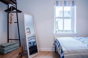 Kilmore House - 2 Bedroom Apartment - Tenby