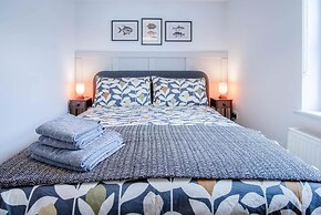 Kilmore House - 2 Bedroom Apartment - Tenby