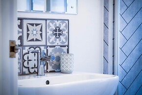 Kilmore House - 2 Bedroom Apartment - Tenby