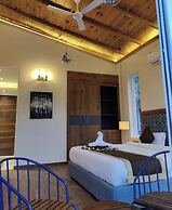 The Cozy Acorn Resort