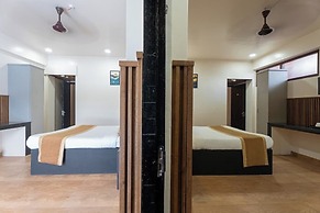 Hotel Mainak & Health Club