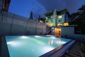 Hotel Mainak & Health Club