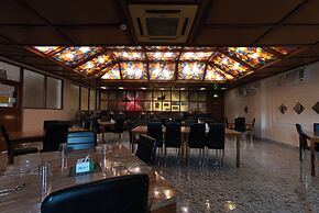 Hotel Mainak & Health Club