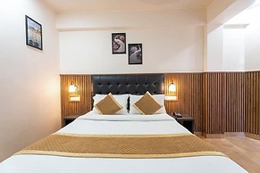 Hotel Mainak & Health Club