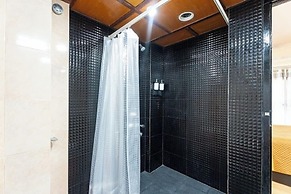 Hotel Mainak & Health Club