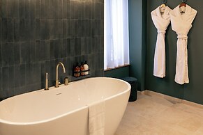 FÓLKLORE BOUTIQUE HOTEL