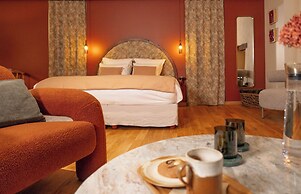 FÓLKLORE BOUTIQUE HOTEL