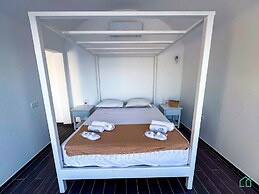 Padel Resort 2bd Apt