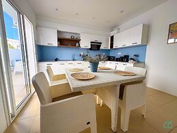 Coste Sidi Bou Said A2 Beautiful and Central