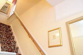 Regents park master room