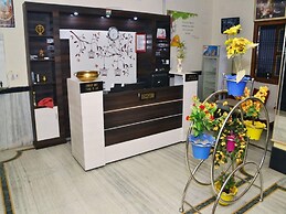 Goroomgo Temple City guest house