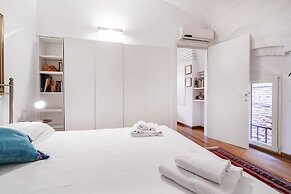 Venice Guggenheim Apartment by Wonderful Italy