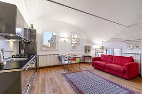 Venice Guggenheim Apartment by Wonderful Italy