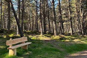 Highland Chalet Retreat in Boat of Garten