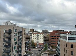 Modern 2 bed With Parking - Grand Exchange Bracknell