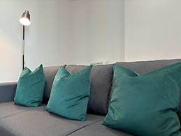 Modern 2 bed With Parking - Grand Exchange Bracknell