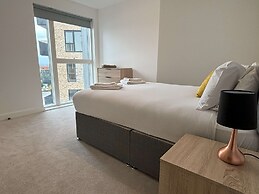 Modern 2 bed With Parking - Grand Exchange Bracknell