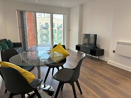 Modern 2 bed With Parking - Grand Exchange Bracknell