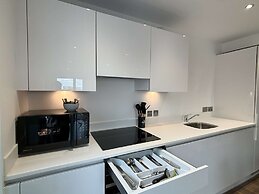 Modern 2 bed With Parking - Grand Exchange Bracknell