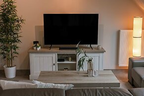 Spacious 3-bedroom Apartment in Oostende