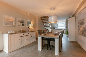 Spacious 3-bedroom Apartment in Oostende
