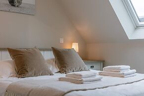 Spacious 3-bedroom Apartment in Oostende