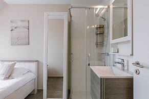 Spacious 3-bedroom Apartment in Oostende