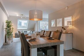 Spacious 3-bedroom Apartment in Oostende