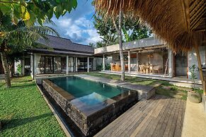 Sola Villa Ubud - 2 Bedrooms