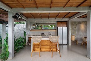 Sola Villa Ubud - 2 Bedrooms