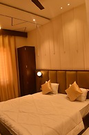 Goroomgo S.K. Plaza Chhabra