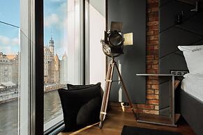 Deo Plaza by Downtown Apartments