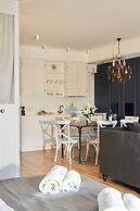 Deo Plaza by Downtown Apartments