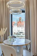 Deo Plaza by Downtown Apartments