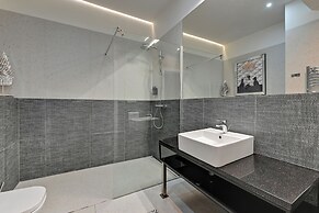 Deo Plaza by Downtown Apartments