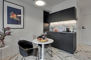 Deo Plaza by Downtown Apartments