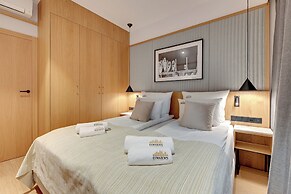 Deo Plaza by Downtown Apartments