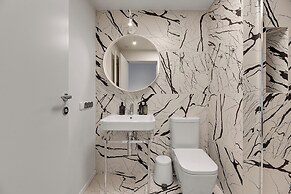 Deo Plaza by Downtown Apartments