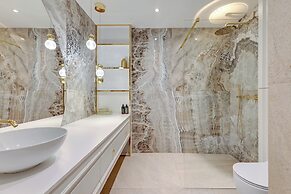 Deo Plaza by Downtown Apartments