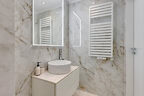 Deo Plaza by Downtown Apartments