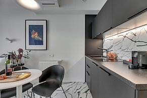 Deo Plaza by Downtown Apartments