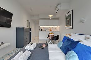 Deo Plaza by Downtown Apartments