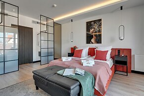 Deo Plaza by Downtown Apartments