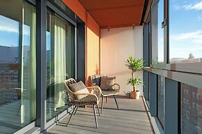 Deo Plaza by Downtown Apartments