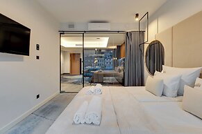 Deo Plaza by Downtown Apartments